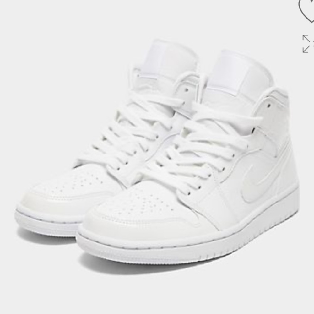 ISO Women’s Air Jordan Retro Mid Sneaker Shoe 7.5